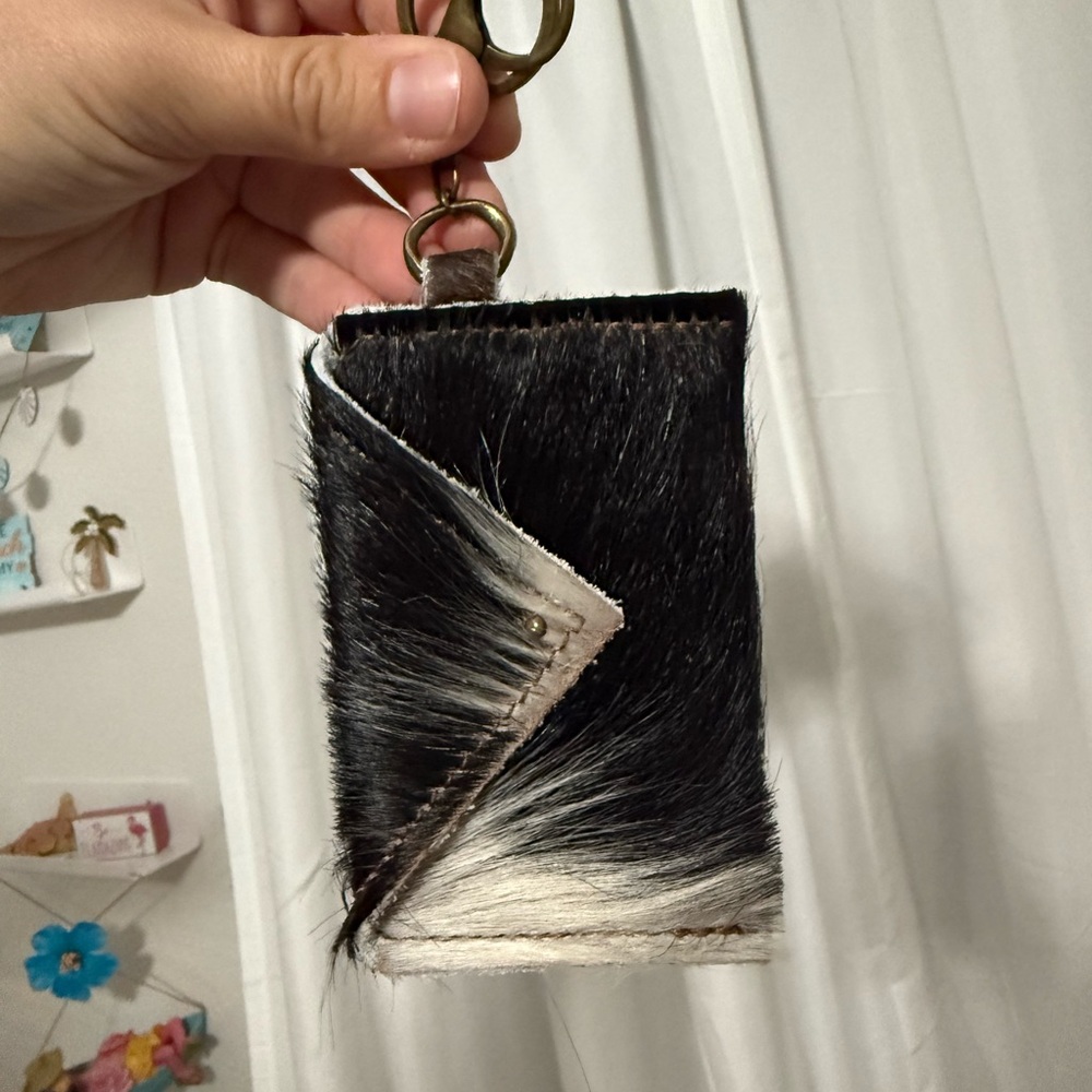 Cowhide coin purse Black and White Fur Keychain